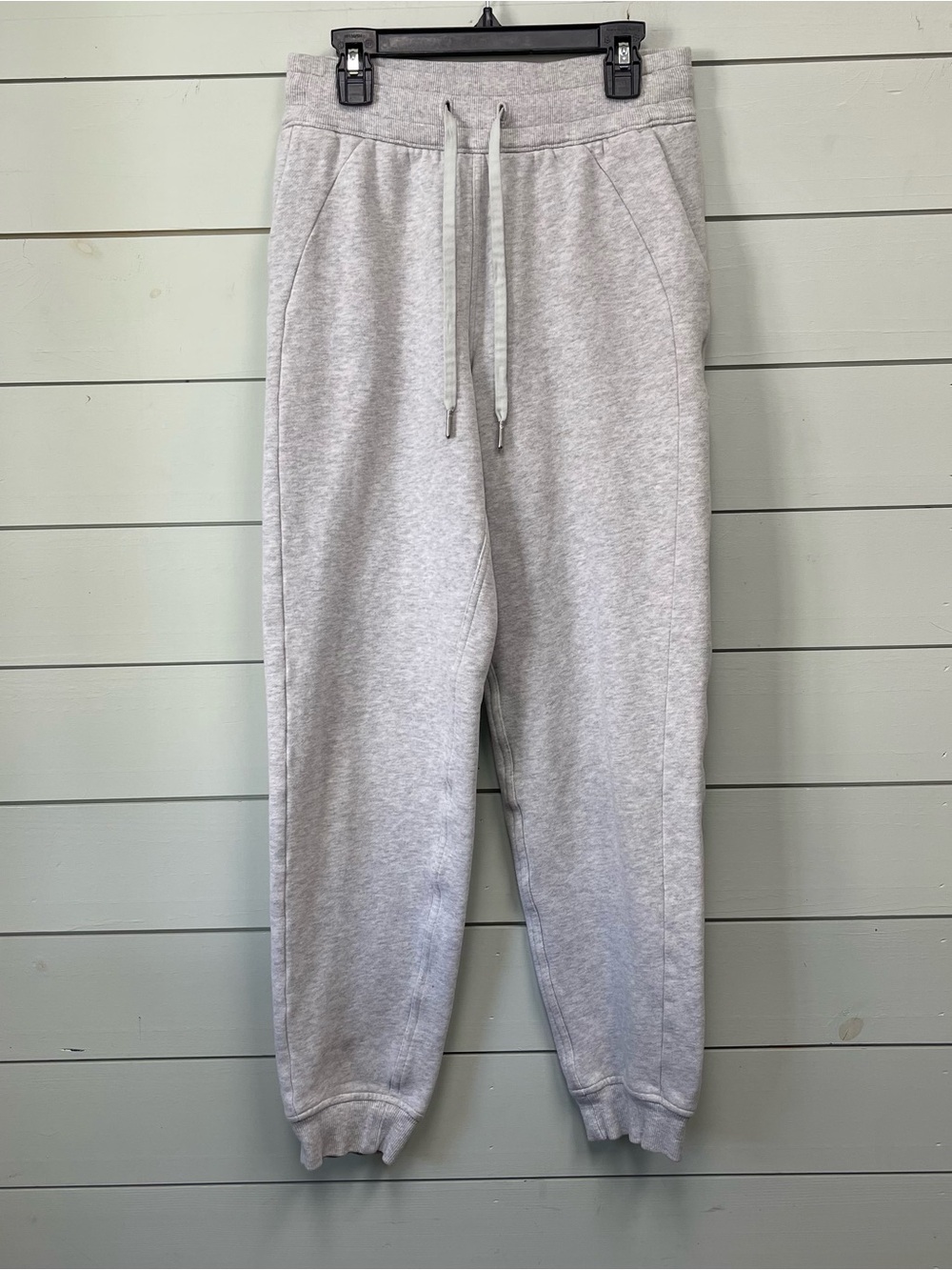 Lululemon scuba jogger light gray women's size 4